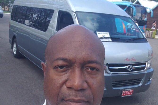 Private Airport Transfer in Montego Bay - How flight tracking changes your pickup game