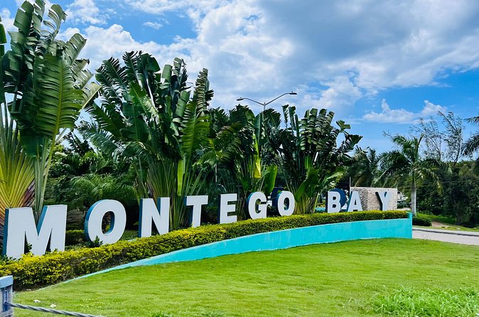 Private Airport Transfer to Excellence, Ocean Coral and Royalton - Jaconnecttours and the communication factor