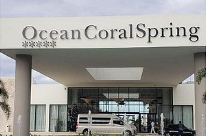 Private Airport Transfer to Ocean Eden/Coral Aquarelle, Royalton - How flight tracking and 24/7 support reduce last-minute chaos