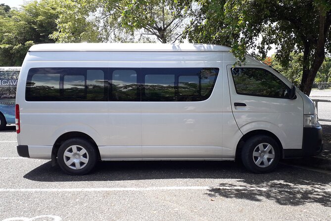 Private Airport Transfers from Montego Bay - What to Know When You Meet the Driver at MBJ