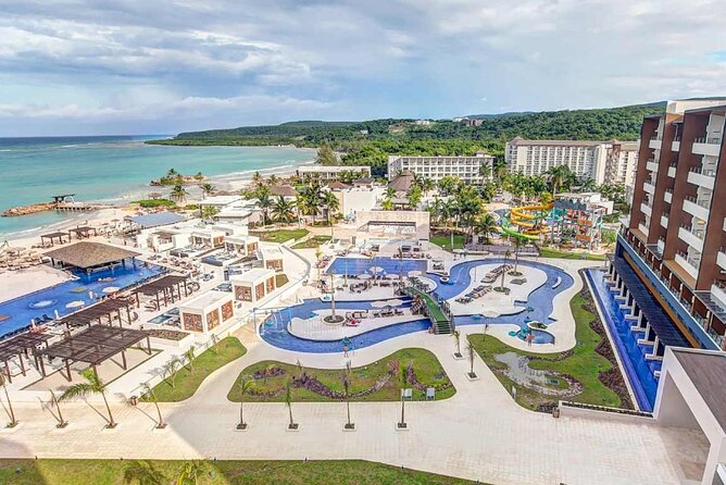 Private Airport Transfers to Royalton Blue Waters and White Sand - Key things to know before you land