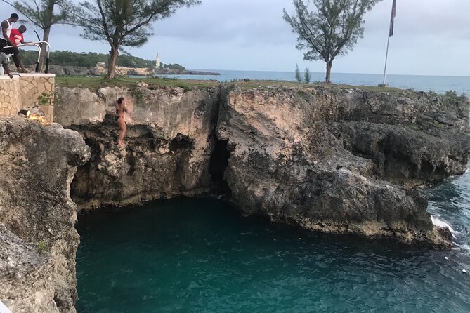 Private and Customized Tour to Negril From Montego Bay - Timing, Pacing, and Staying Comfortable for About Eight Hours