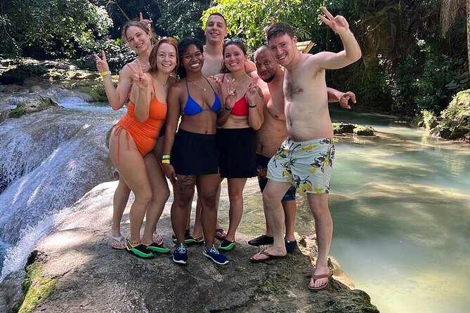 Private fun fill tour from Montego Bay to dunns river & blue hole - Rio Bueno Scenic Stop: A Quick Break With a View