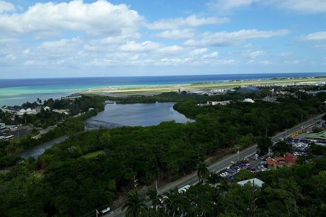 [PRIVATE] Montego Bay Highlights Tour - Stop 1: The Hip Strip, Shops, and Margaritaville Time