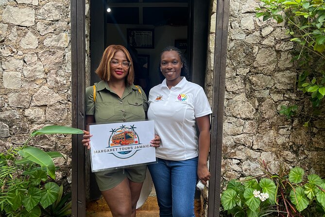 Private Montego Bay Jamaica Airport Transfer - Accessibility and Luggage: Small Details That Matter