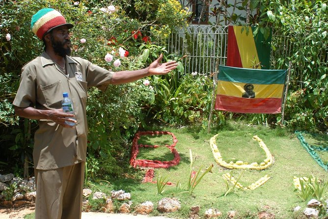 Private Nine Mile Tour from Montego Bay - Bob Marley’s homes and mausoleums in a focused guided visit