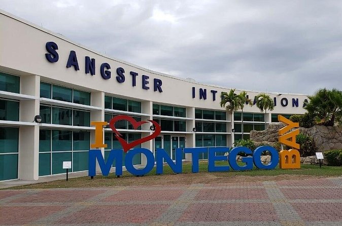 Private Sangster Airport and Excursion Transport in Montego Bay - The Noel Factor: Why Drivers Matter Here