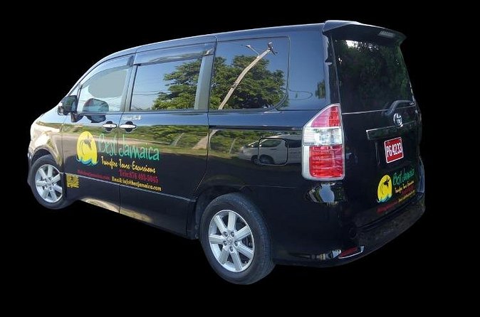 Private Sangster Airport Transfer to Jamaica Inn Ocho Rios - What you actually get during the ride