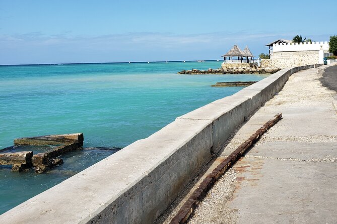 Private Sangsters Int. Airport Pickup to Montego Bay Resorts - Meeting your driver and getting moving without the airport hassle