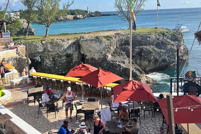 Private Tour for Negril Seven Miles Beach & Rick's Cafe Jamaica - Rick’s Café: the included admission that makes the sunset plan real