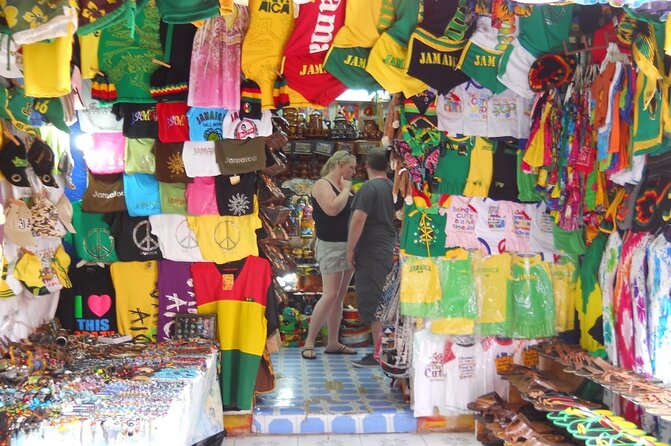 Private Tour Souvenir Shopping in Montego Bay - Stop 1: Montego Bay Gift Shops for Souvenirs and Liquor