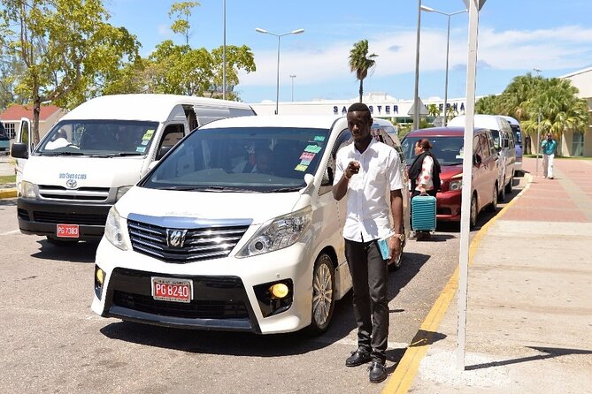 Private Transfer Between MBJ airport and Hotels in Montego Bay - Air-Conditioned Car or Minivan Up to Nine Passengers