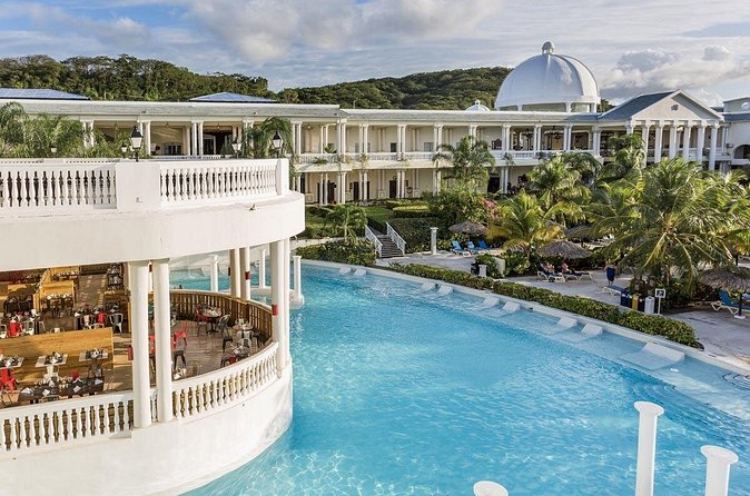 Private Transfer from MBJ Airport to Grand Palladium Hotel - Timing: The Listed 1 to 10 Minutes, and Real-World Arrival Planning