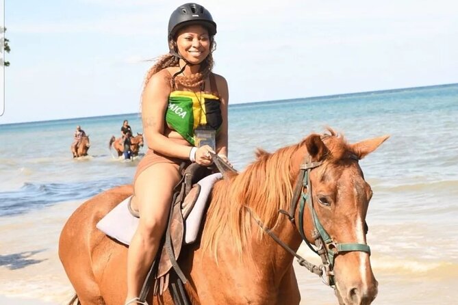 Private Transfer from Montego Bay to Dunns River Falls - Private tour comfort: only your group, in your rhythm