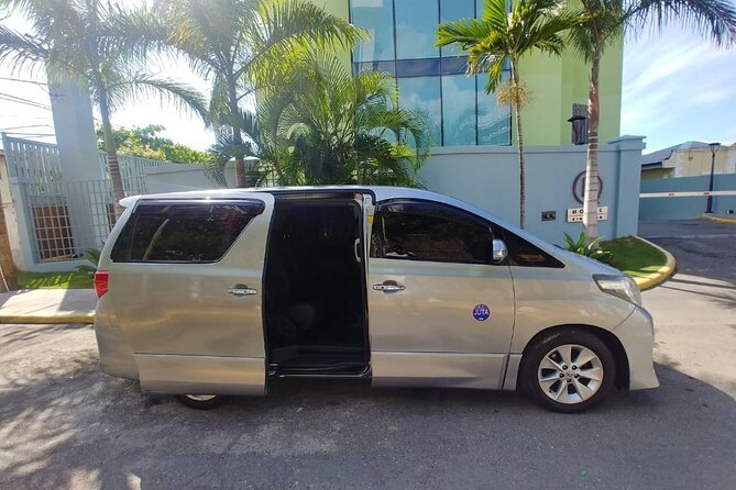 Private Transfer From Norman Manley Airport to Kingston one way - From Norman Manley to Kingston, with a real meet-and-greet