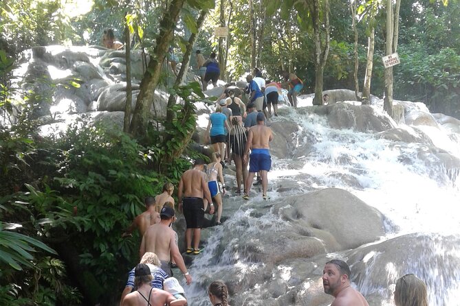Private Transfer to Dunns River Blue Hole Tubing from Montego Bay - Rose Hall Great House: A Quick Stop With a Big Story