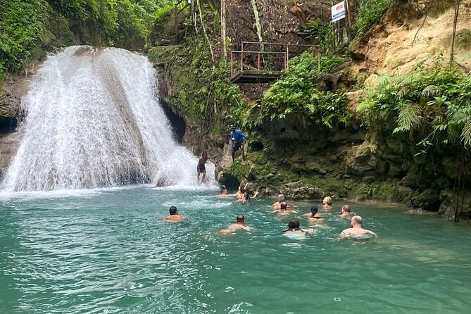 Private Transport to River Tubing or Rafting and Blue Hole combo - Timing, weather, and group fit