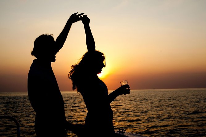Reggae Sunset Cruise From South Coast - Rose Hall White House Stop: A Quick Cultural Anchor Before the Party