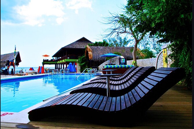 Rick's Cafe and 7 Mile Beach from Montego Bay - Montego Bay to Negril in One Small-Group Day