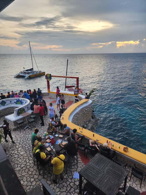 Ricks cafe & 7mile Beach Day Tour From Montego Bay. - The tour experience in real life: flexibility, photos, and safety