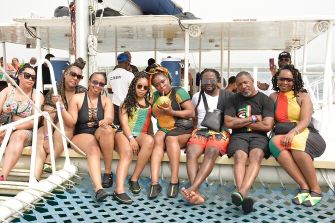 Ricks Cafe Cruise Snorkeling Open Bar DJ OCEAN EDEN BAY/CORAL - Marine life moments: what you might see (and why it matters)