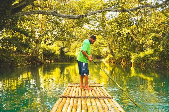 River Rafting in Jamaica - Martha’s Rest and the couple-friendly rhythm