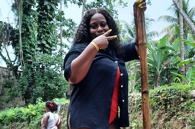 River Rafting Limestone Massage and Shopping Tour in Montego bay - Fruit and Juici’s Patties Stop for a Real-Life Break