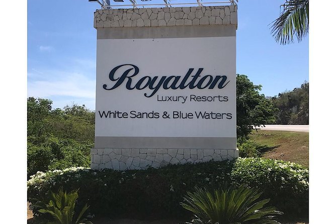 Royalton Hotel & RIU Aquarelle-Private Roundtrip Airport Transfer - Booking windows and practical hours that matter