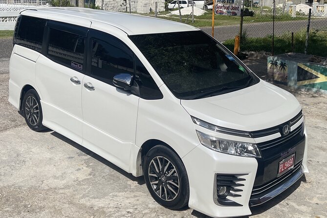 Sandals South Coast Private Transfer (White House) - MBJ and Kingston transfers: choosing the right airport leg