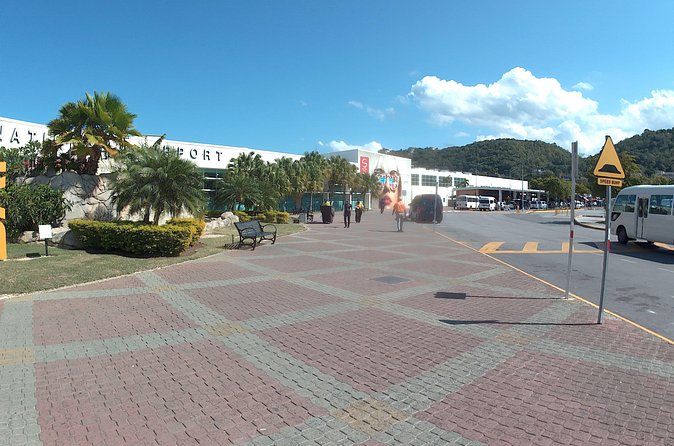 Sangster International Airport Transfer to Hotels (MBJ) Montegobay Jamaica - Small Risks to Keep in Mind (So You Stay in Control)
