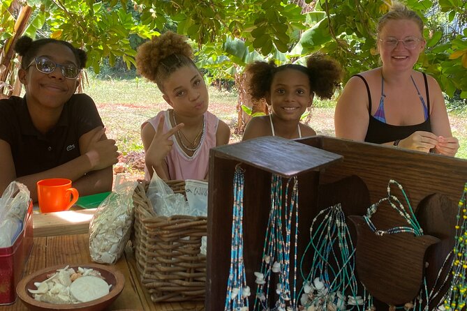 Souvenirs workshop A Mi Mek It! in Montego Bay Jamaica (FR & EN) - Who This Workshop Suits Best