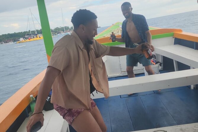 Sunset Booze Cruise in Negril - Who Should Book This Negril Sunset Booze Cruise