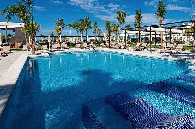 Transfer from/to Airport, Riu Reggae, Riu Montego Bay, Riu Palace - Your Return Trip to the Airport, Without the White-Knuckle Timing