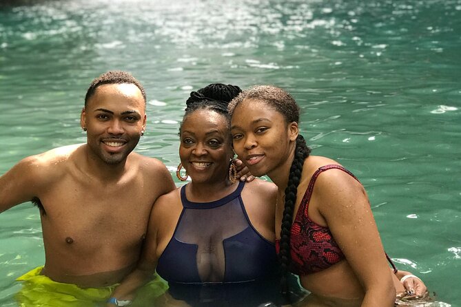 Transportation and Tour from Montego Bay to Blue Hole/Secret Falls - Lunch and Souvenir Shopping on the Way Back
